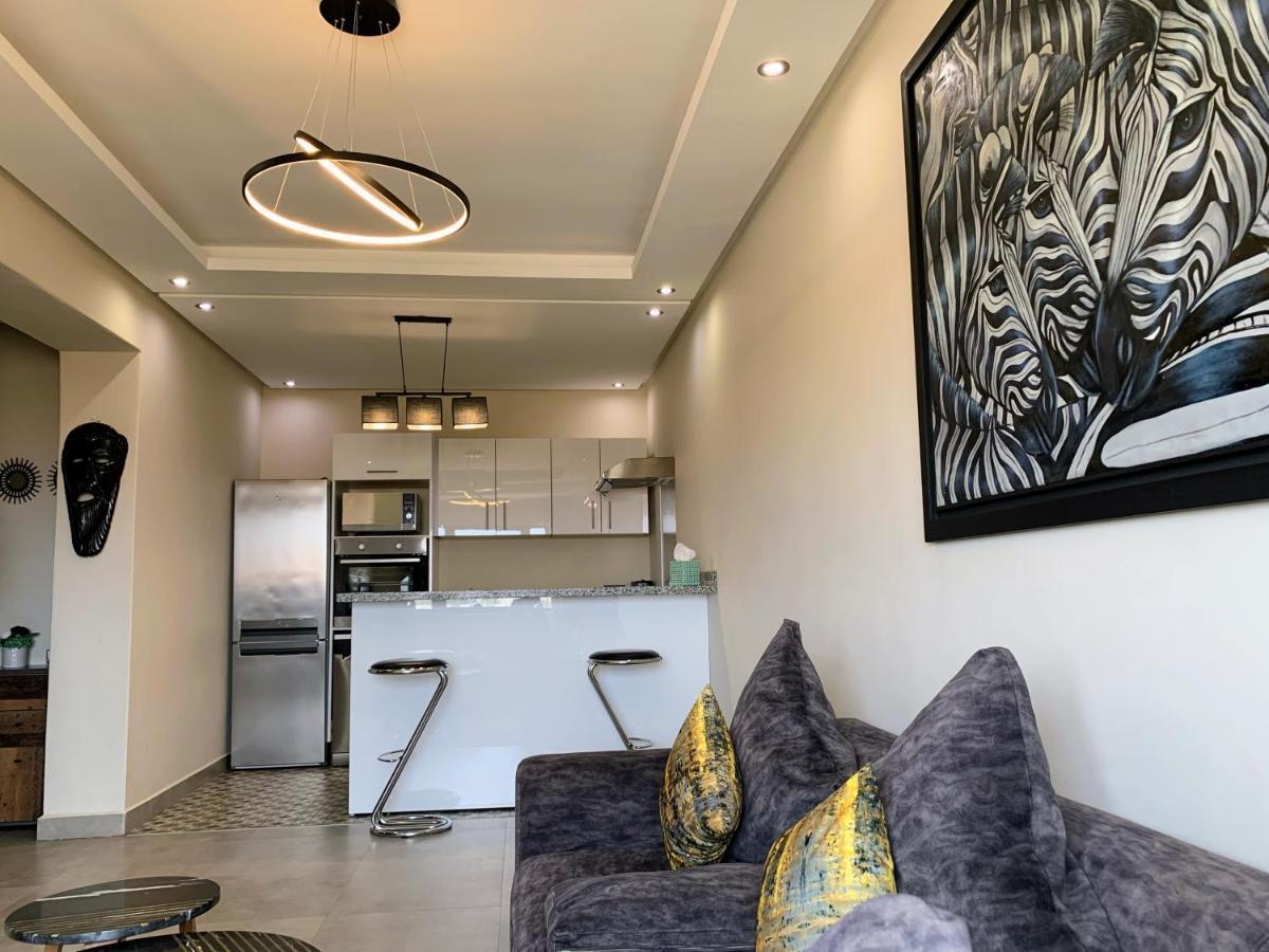 Moderne, Lumineux & Spacieux Avec Balcon -Central -Wifi-Smart Tv-Clim Марракеш Экстерьер фото